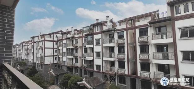 2014年11月4日取得《中华人民共和国房地产开发企业暂定资质证书(三级